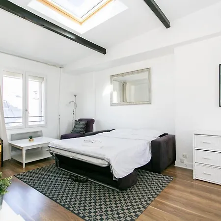 Apartment Upper Marais & - *
